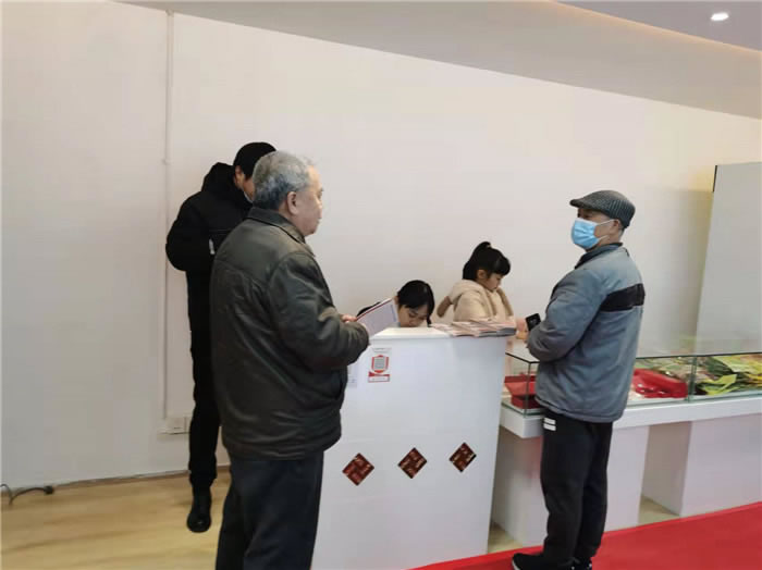 四川中青旅綿陽分社、綿陽市中旅假日旅行社、綿陽自來文化傳播有限公司24H自助售貨服務盛大開業